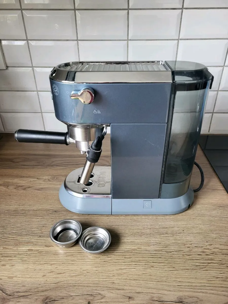 Delonghi Dedica coffee machine - Image 3