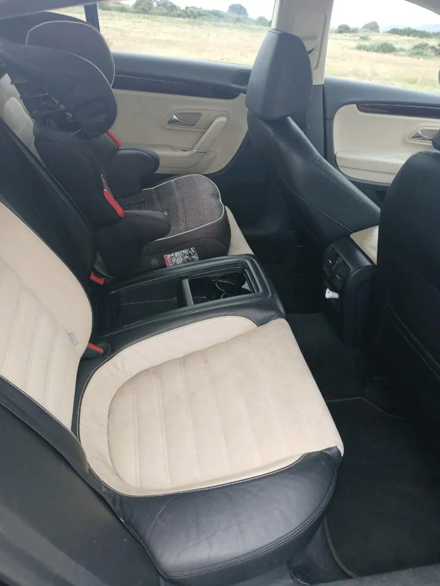 Car - Image 4