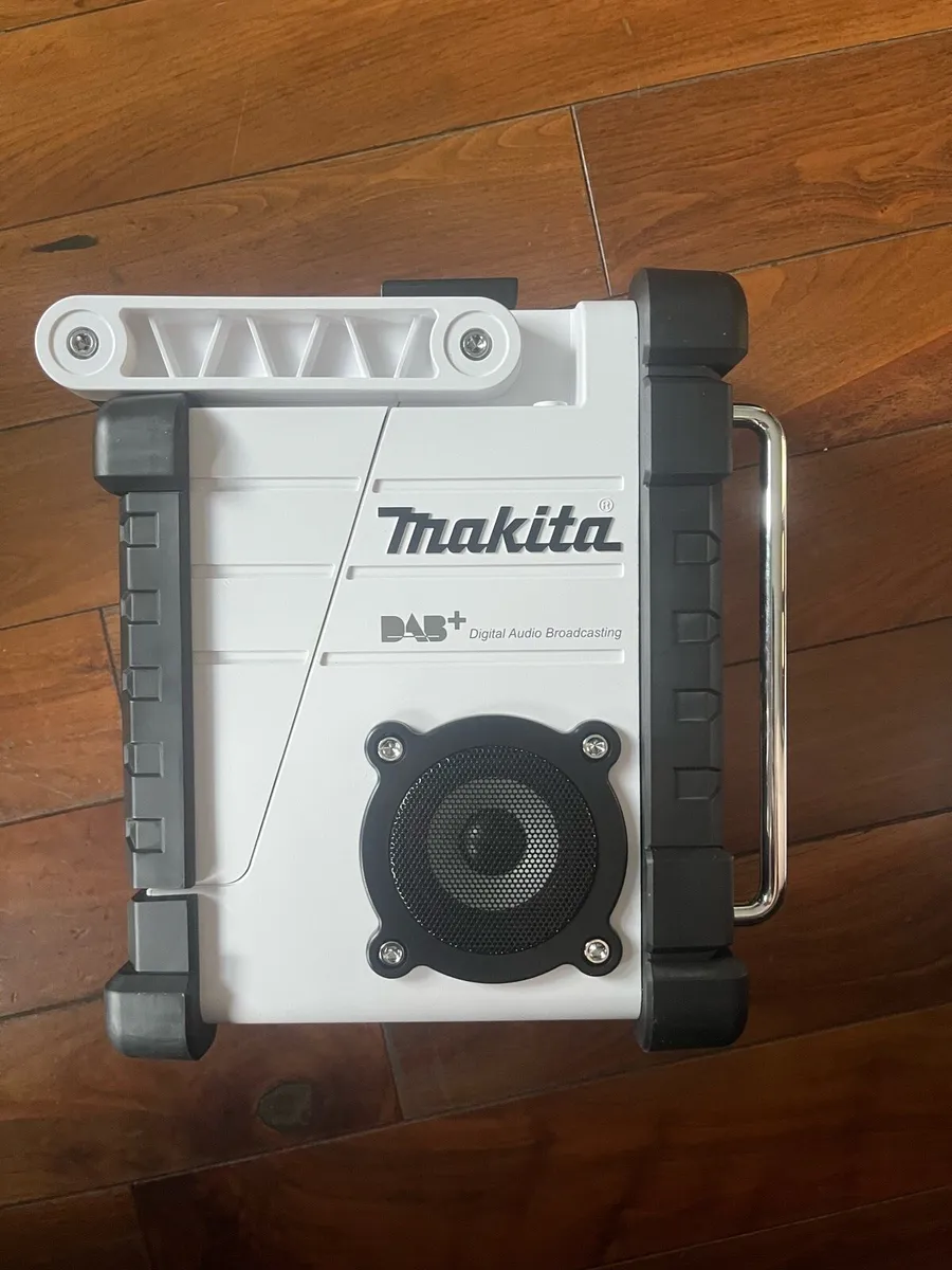 Makita radio - Image 3