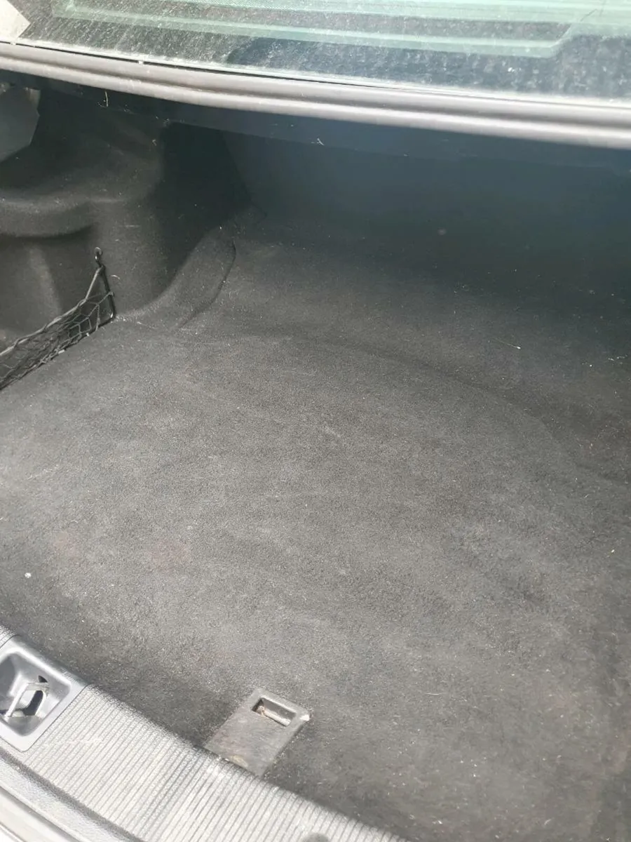 Mercedes C 220 - Image 2