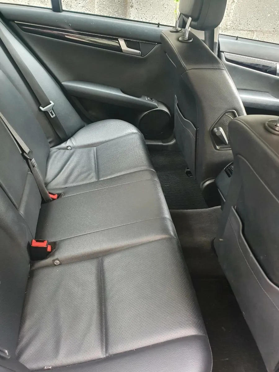 Mercedes C 220 - Image 3