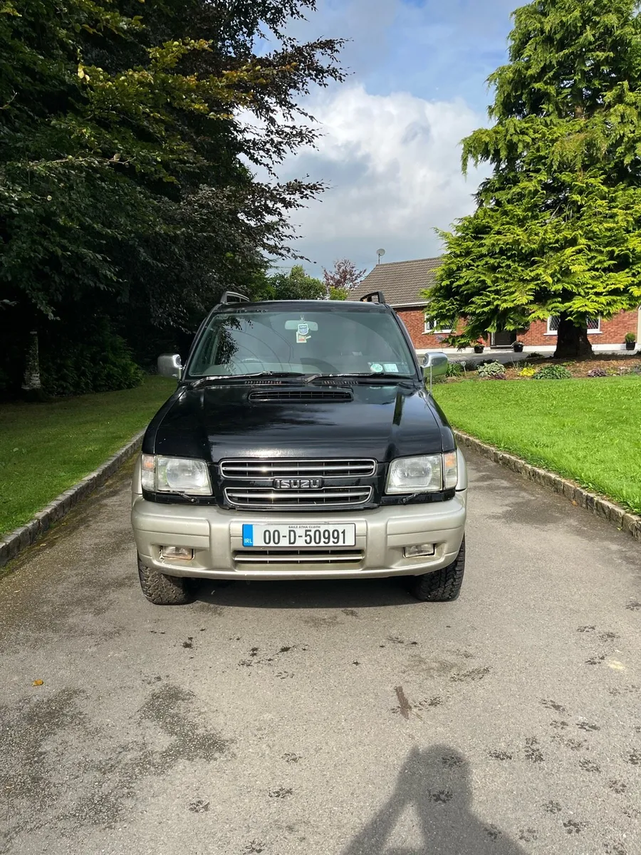 Isuzu trooper 3.1 - Image 3
