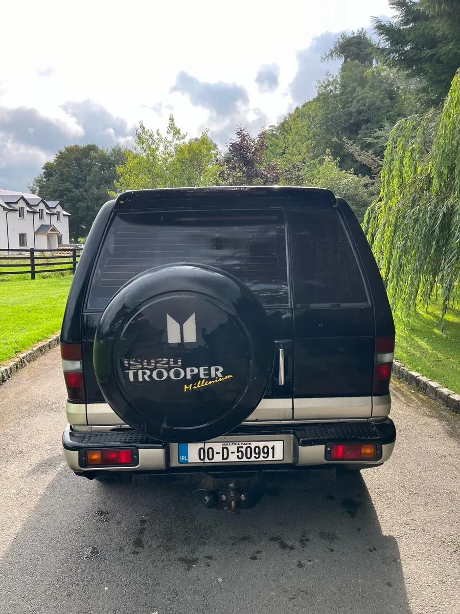 Isuzu trooper 3.1 - Image 4