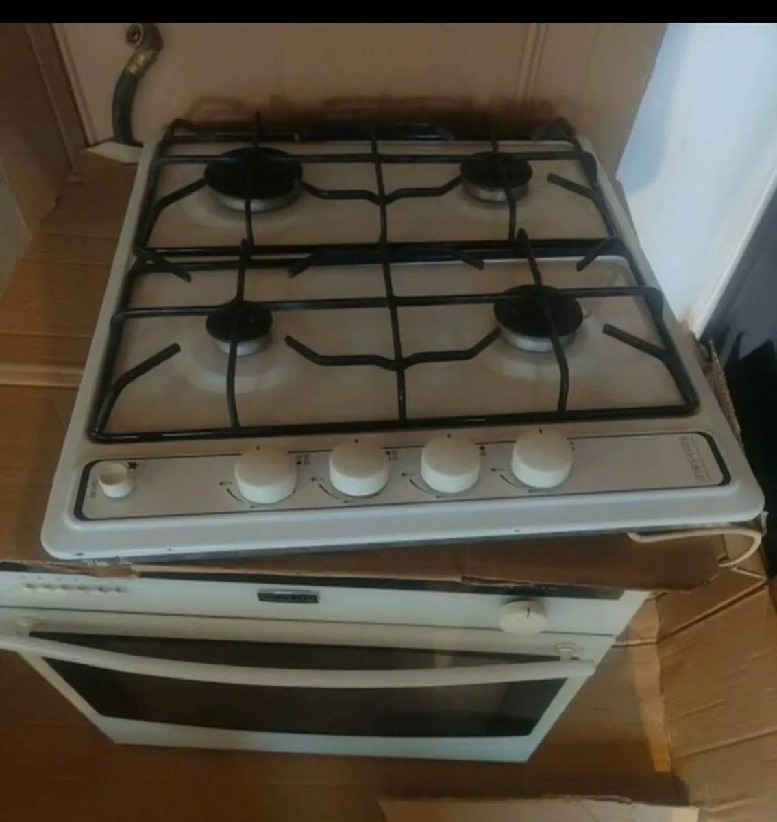 Gas Oven and Gas Hob - Image 1