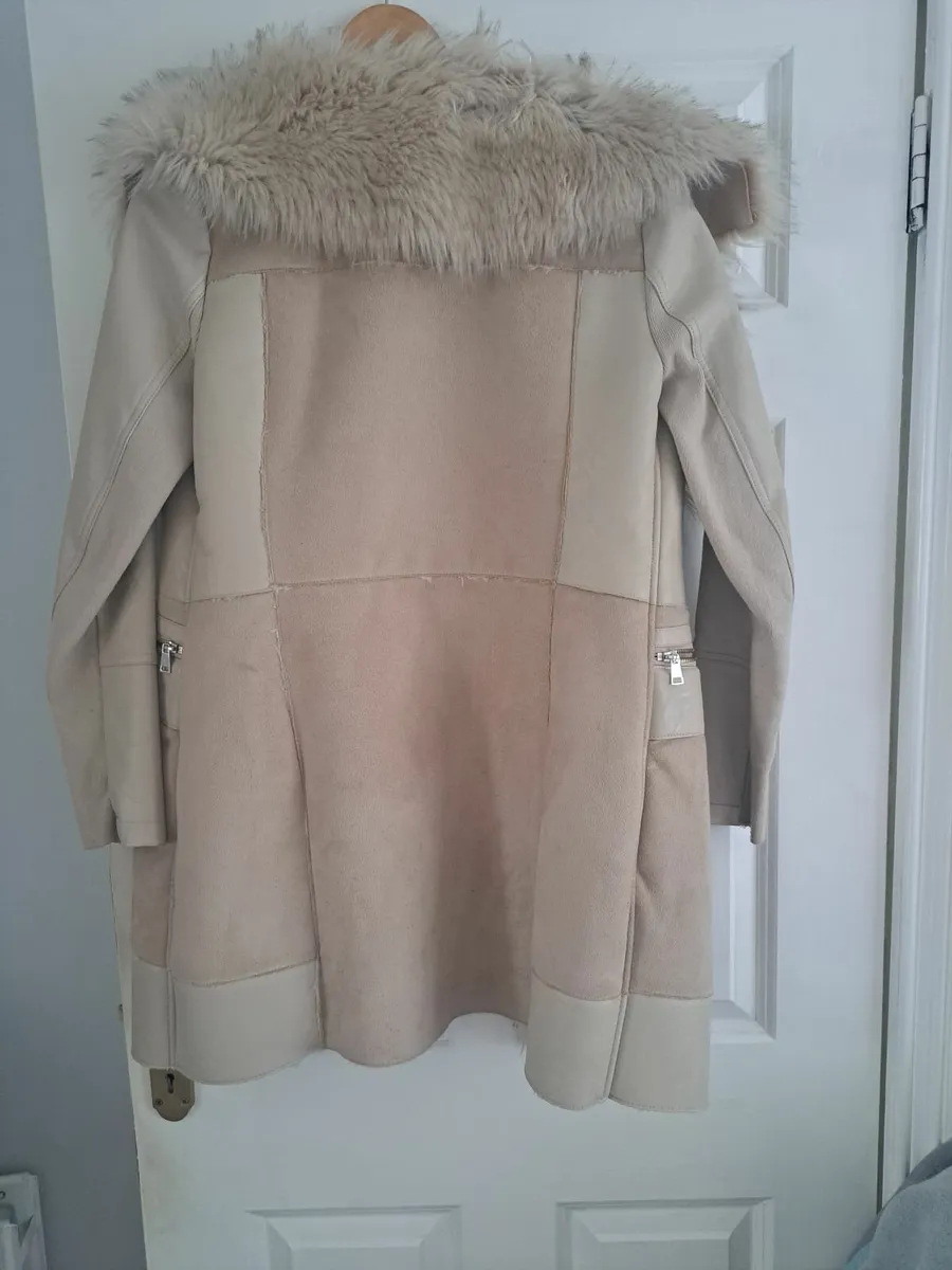 Beautiful River Island Coat - Image 3