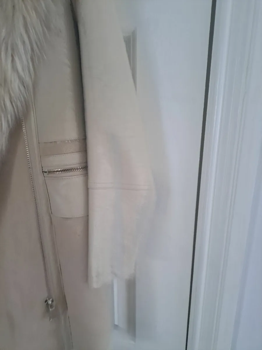Beautiful River Island Coat - Image 4