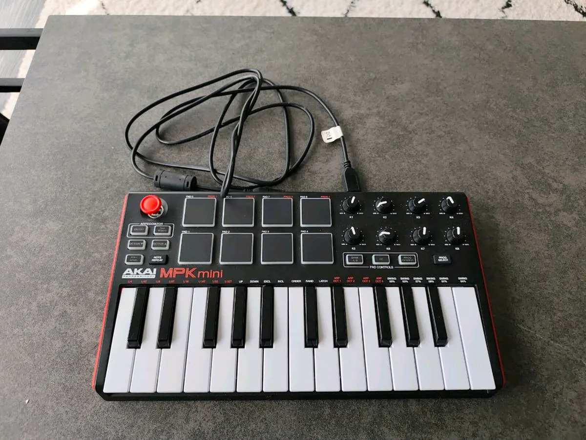 Akai MPK mini