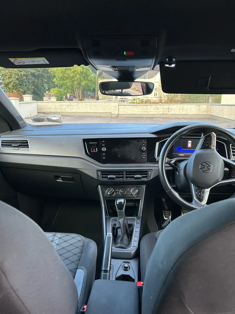 car - Image 3