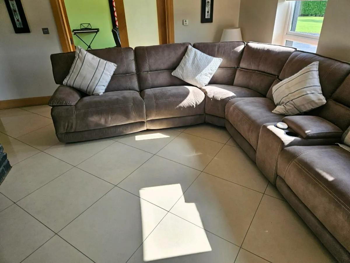 Corner Unit Sofa & Armchair - Image 1