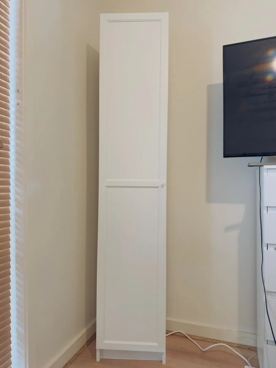 Single door cabinet - Image 2
