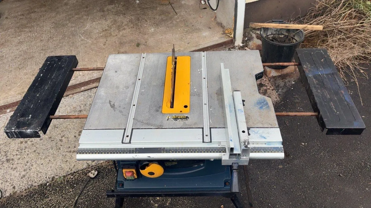 Table Saw - Image 1