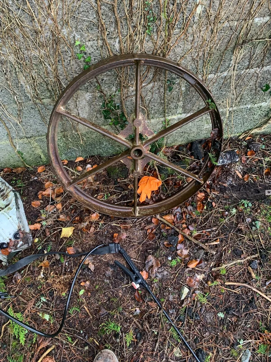Vintage wheels - Image 1