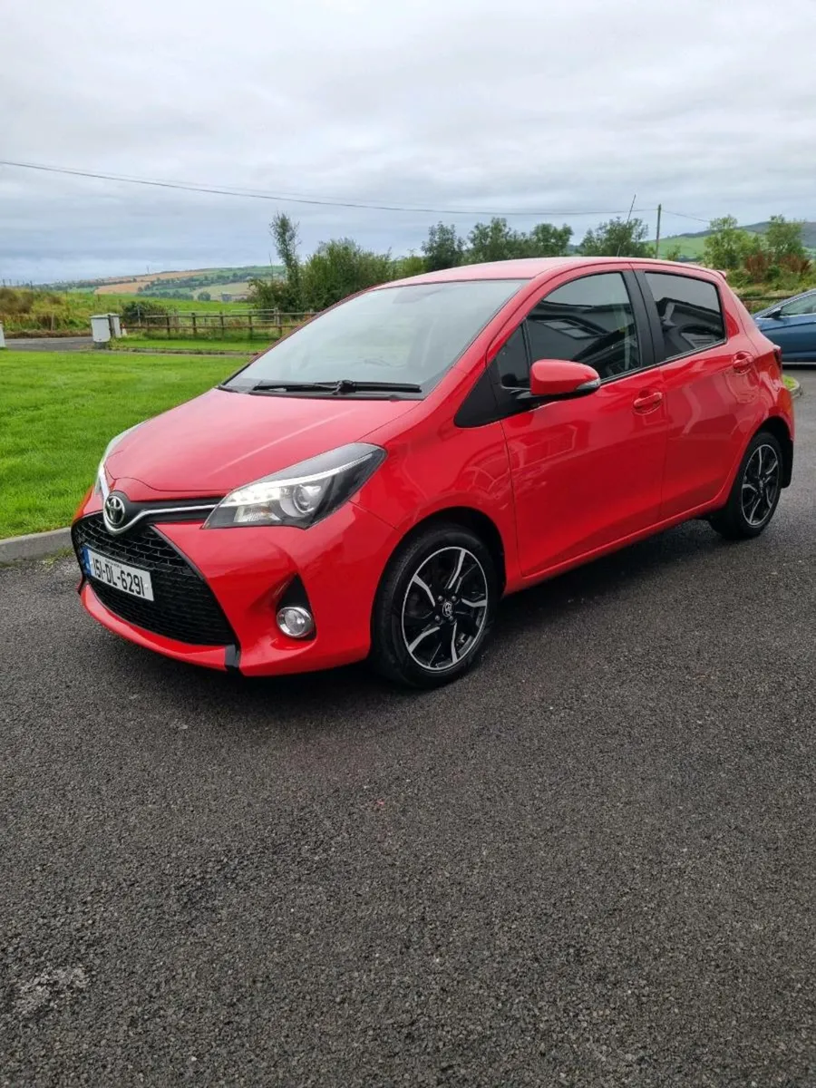 15 Toyota yaris - Image 1