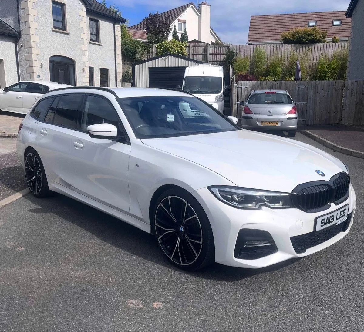 2021 BMW 318D M Sport Hybrid Auto Estate - Image 3