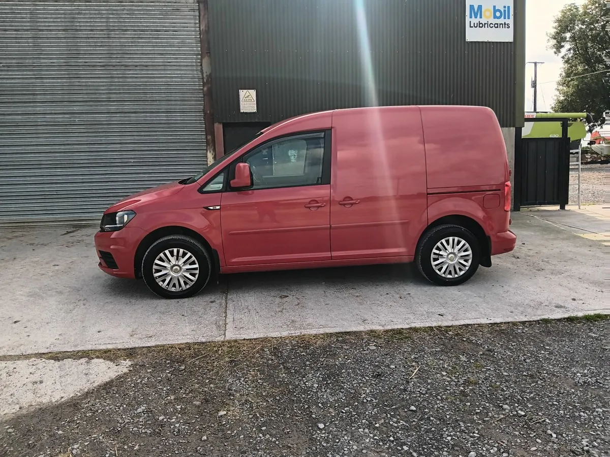 Caddy van - Image 1