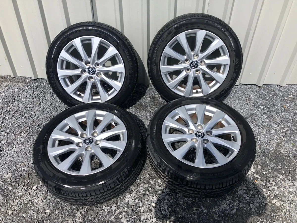 Genuine Toyota Camry alloys 17” - Image 1