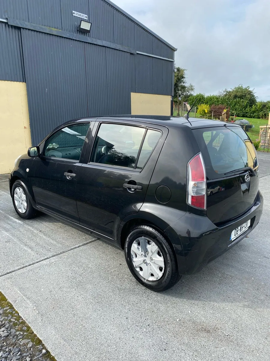 Daihatsu sirion - Image 4