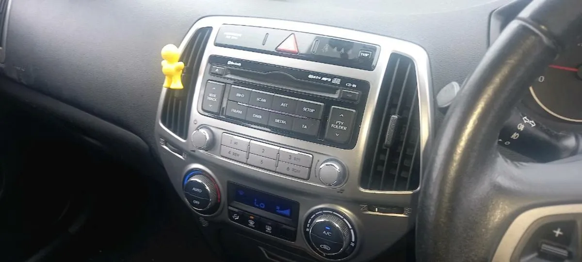 Hyundai I 20 - Image 2