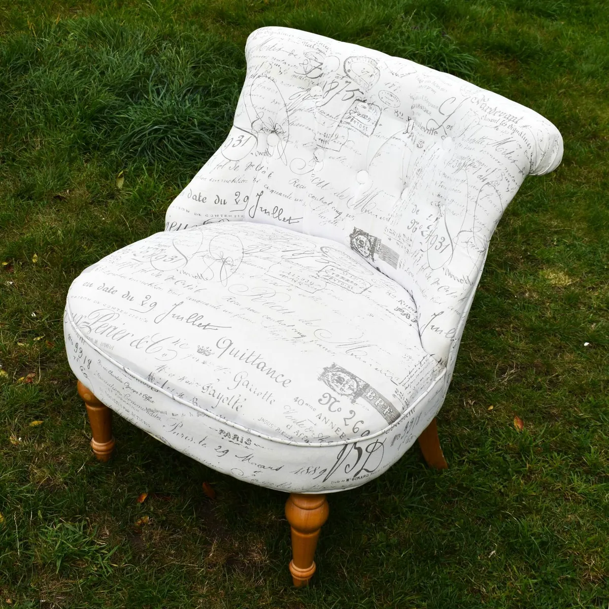 French Button Back Accent Arm Chair - Image 3
