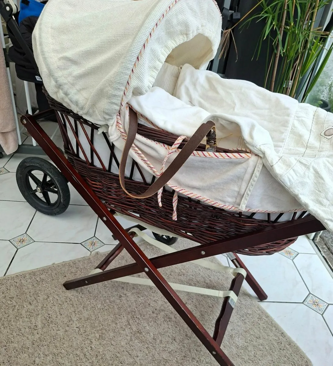 Moses basket - Image 1