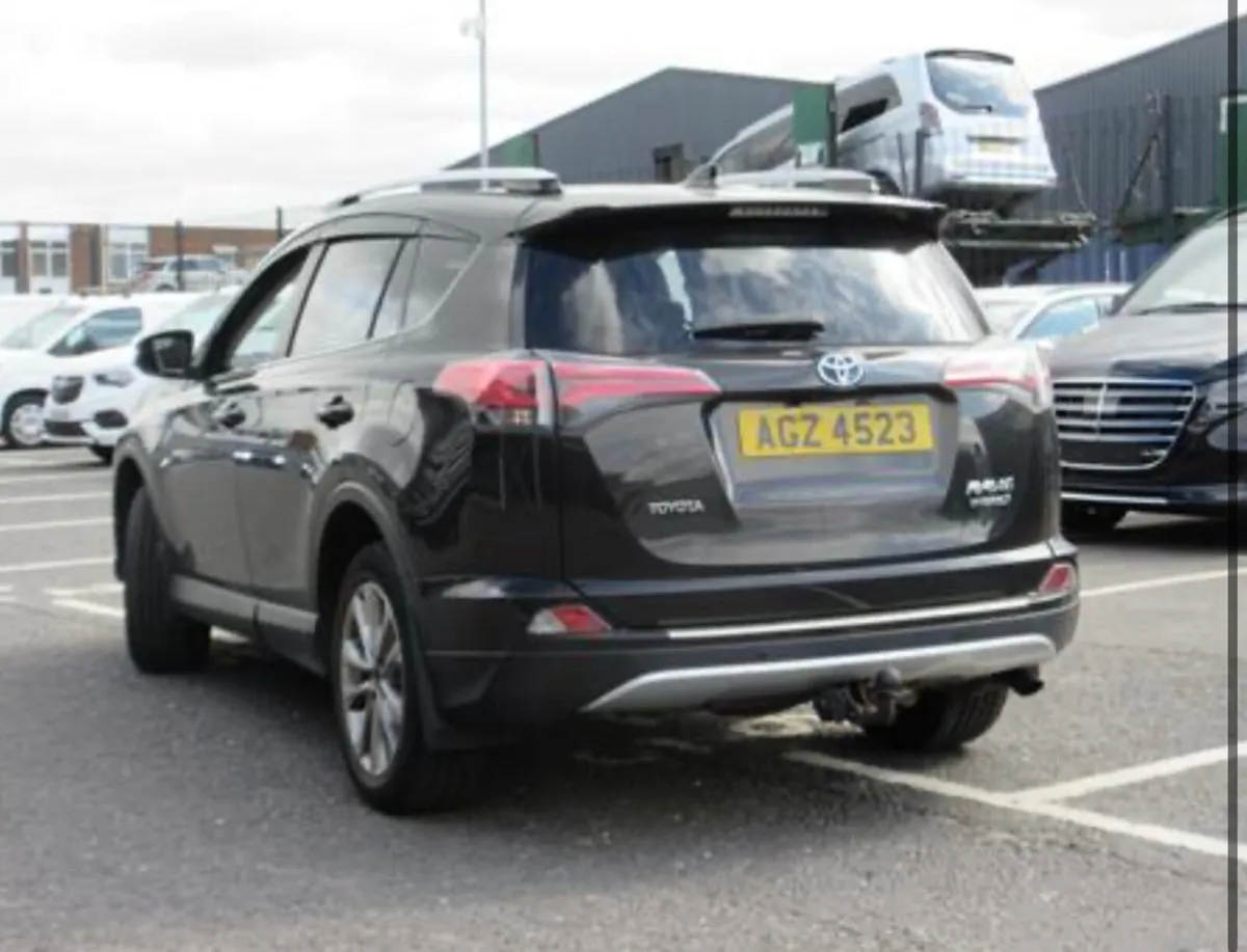 Toyota RAV4 2.5 VVT-i Hybrid Excel 5dr CVT  2016 - Image 2