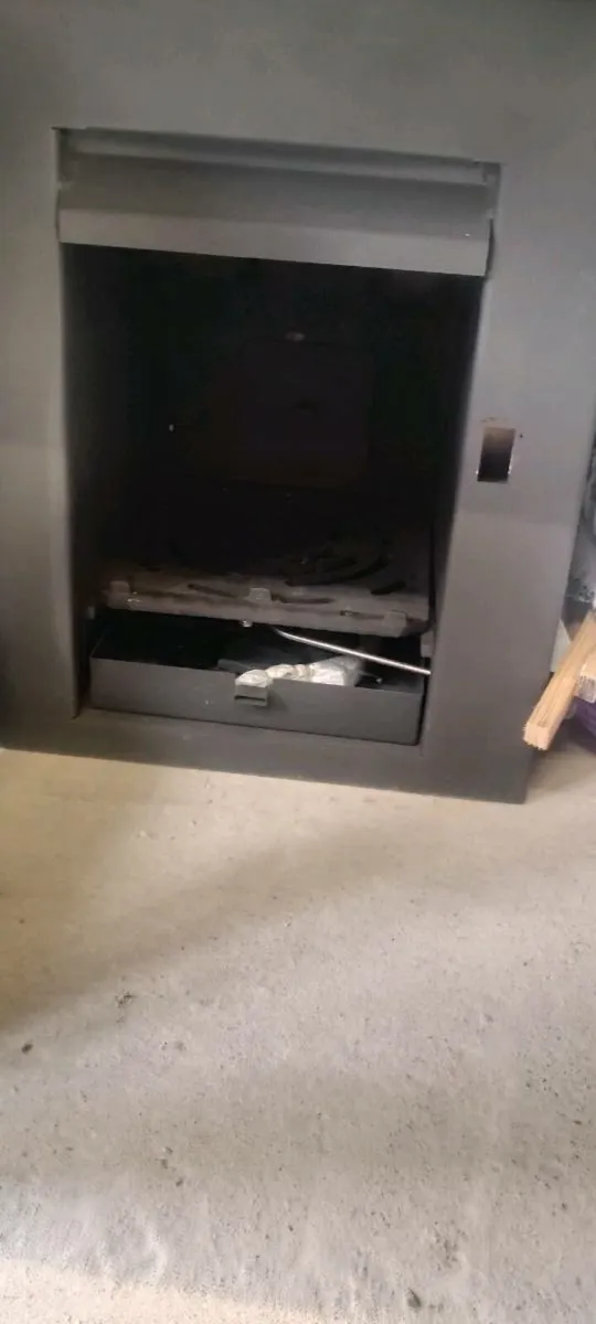 New insert stove with back boiler - Image 2