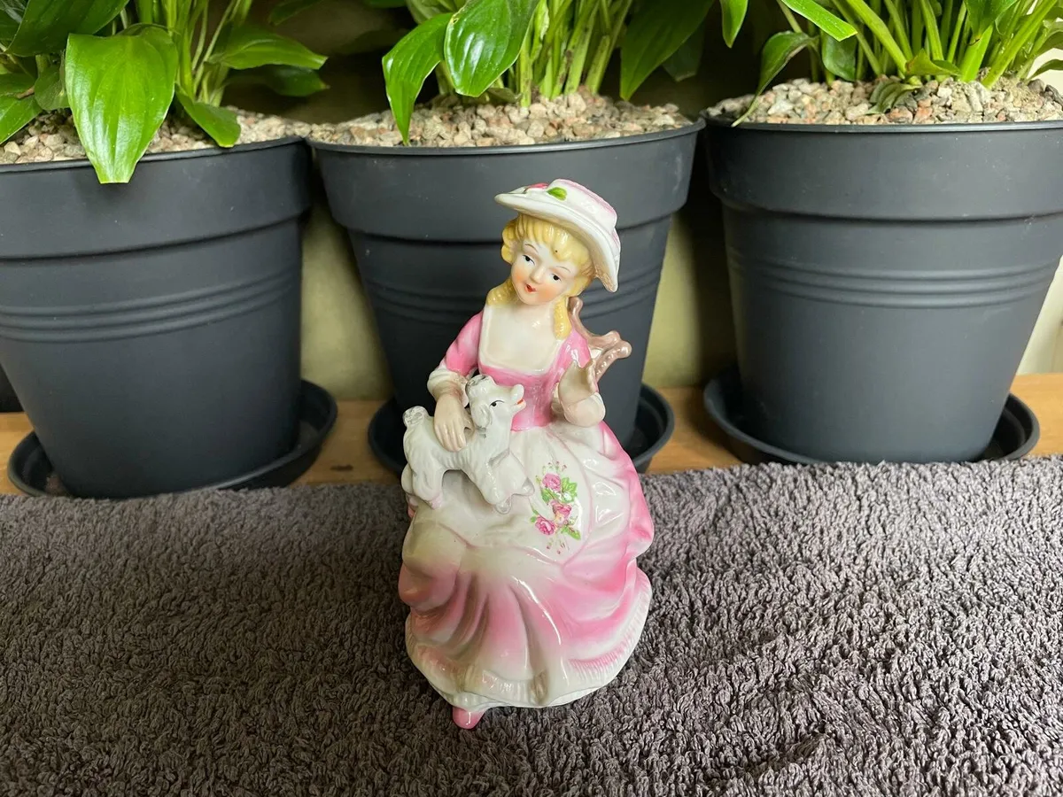 Lady figure - Image 3