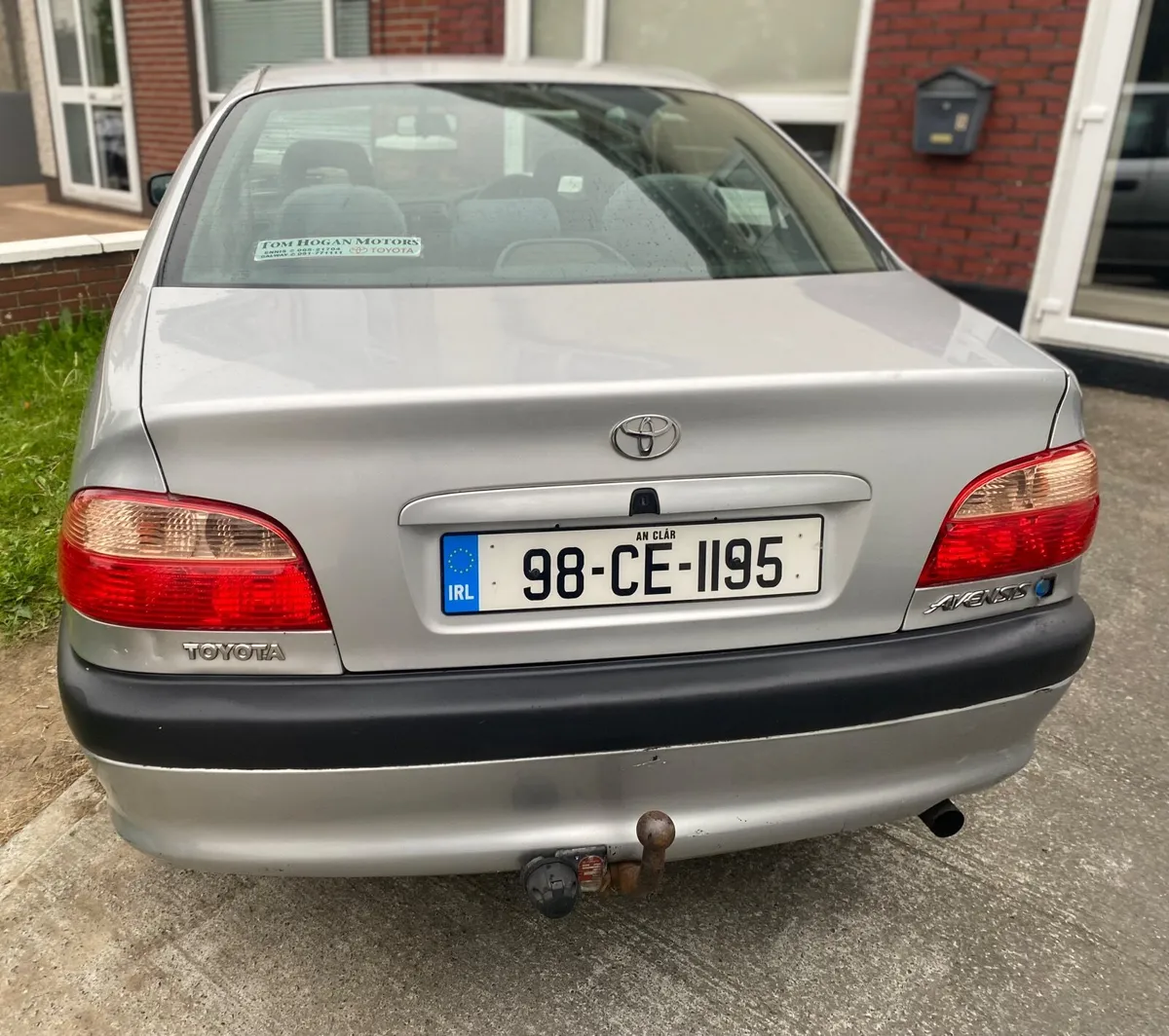 Toyota Avensis 1998 - Image 4