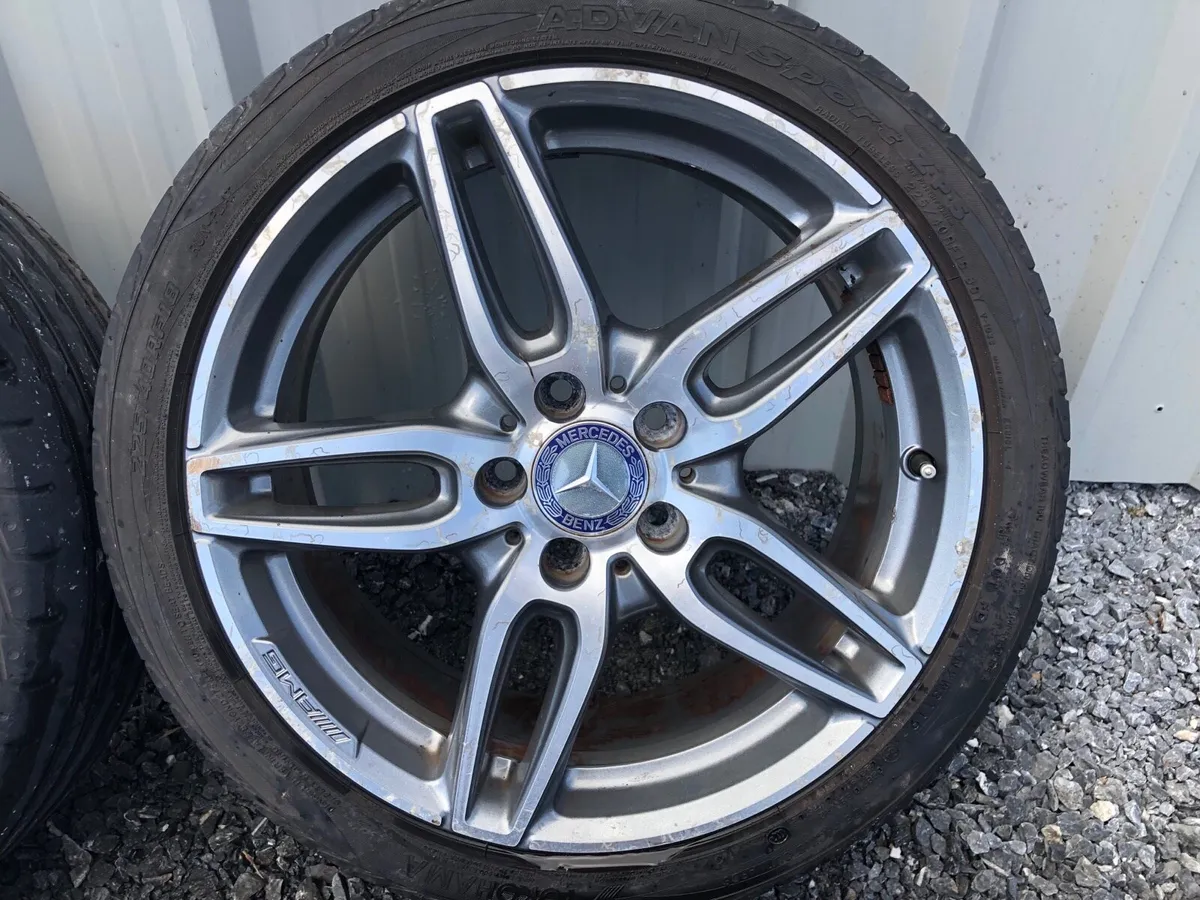 Genuine 18” Mercedes AMG alloys - Image 3