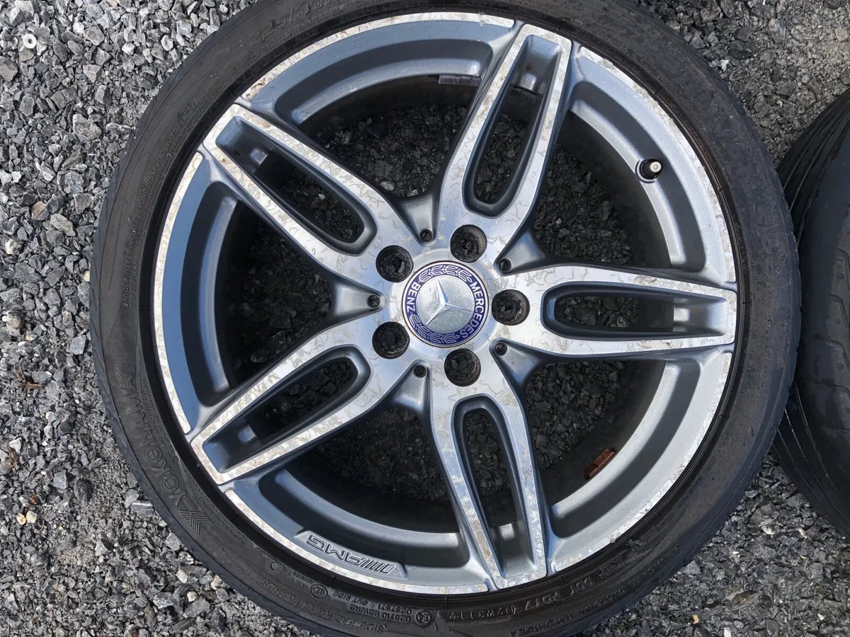 Genuine 18” Mercedes AMG alloys - Image 4