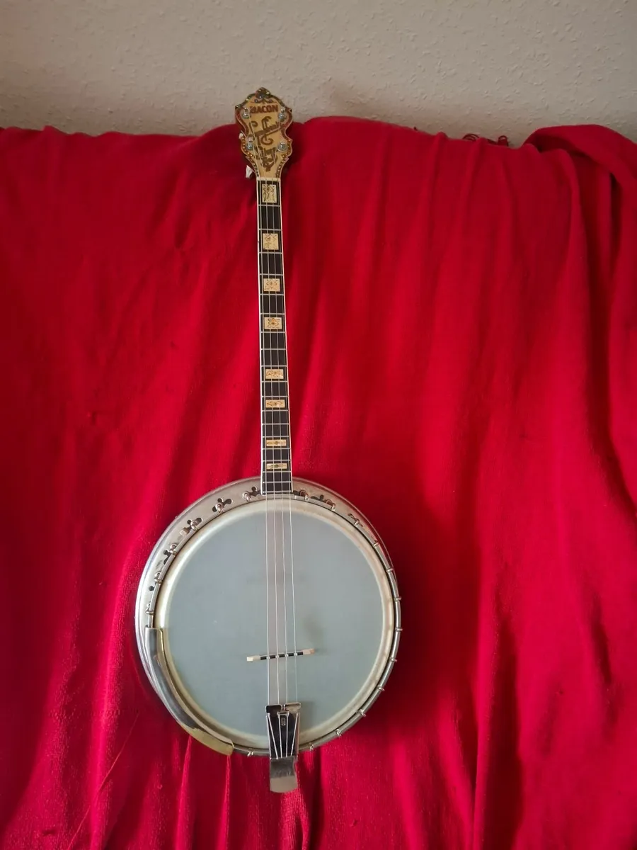 Tenor banjo - Image 1