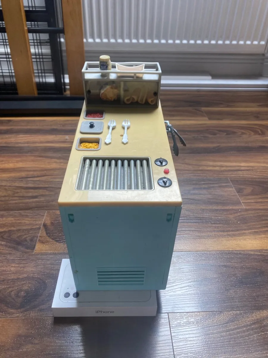 Our Generation Retro Hot Dog stand - Image 1