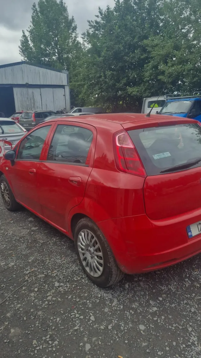 Fiat Punto 2012 - Image 3