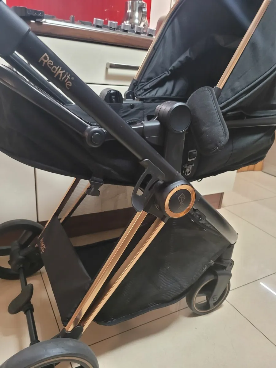 Baby travel system - Image 1