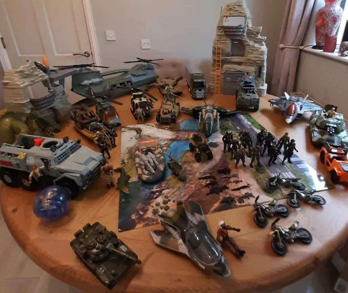 Soldier Force, jurassic world toys and figures - Image 1