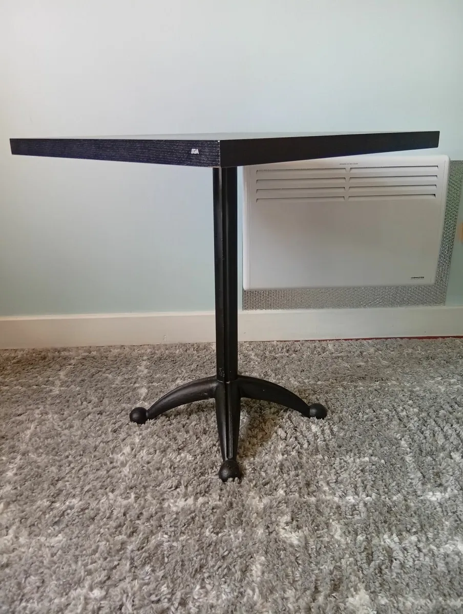 Universal Quality kitchen bistros coffee table - Image 3