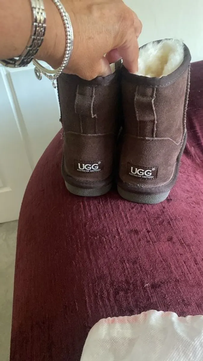 ugg boots chocolate brown - Image 2
