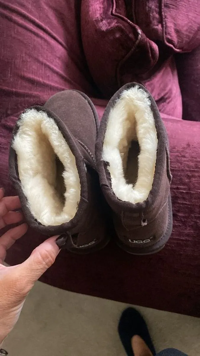 ugg boots chocolate brown - Image 3