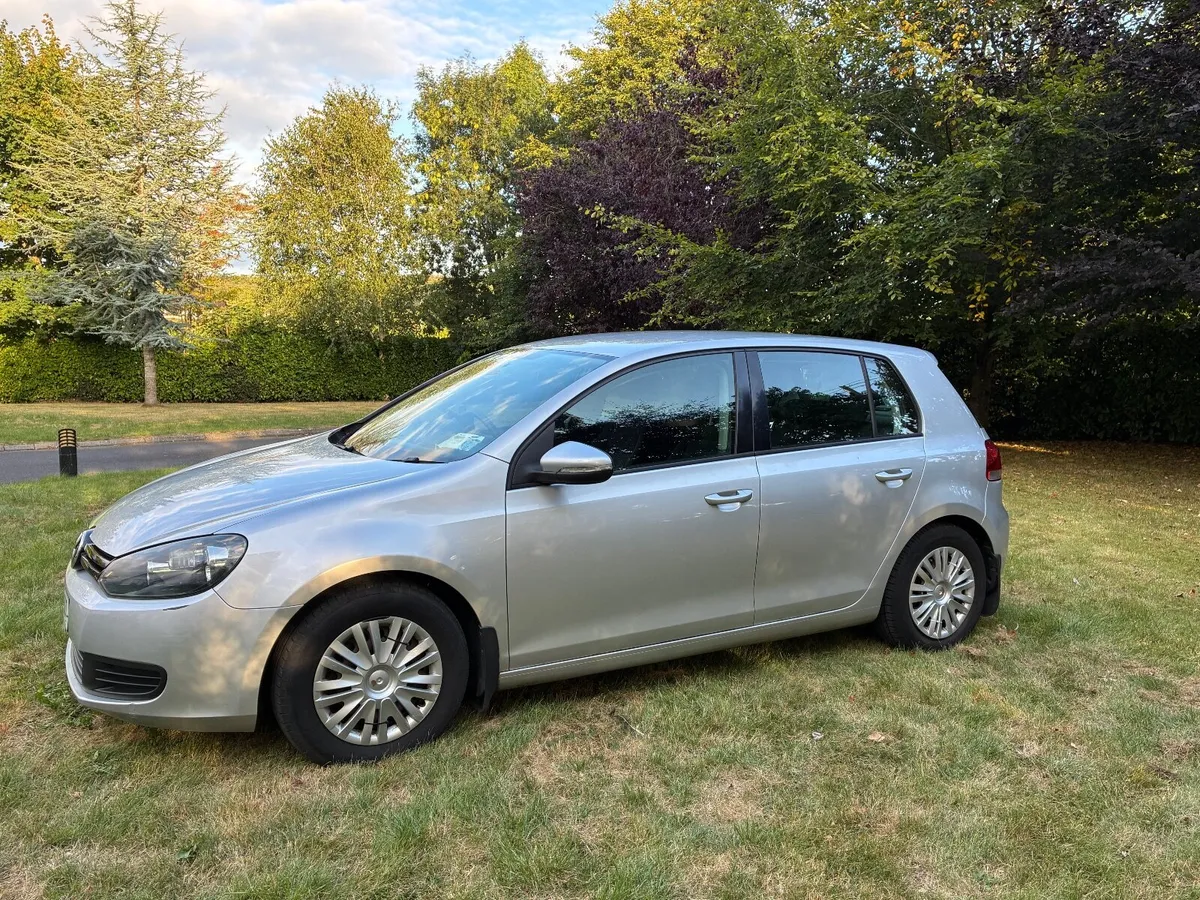 Volkswagen Golf 2009 2.0 L - Low Genuine Mileage - Image 4