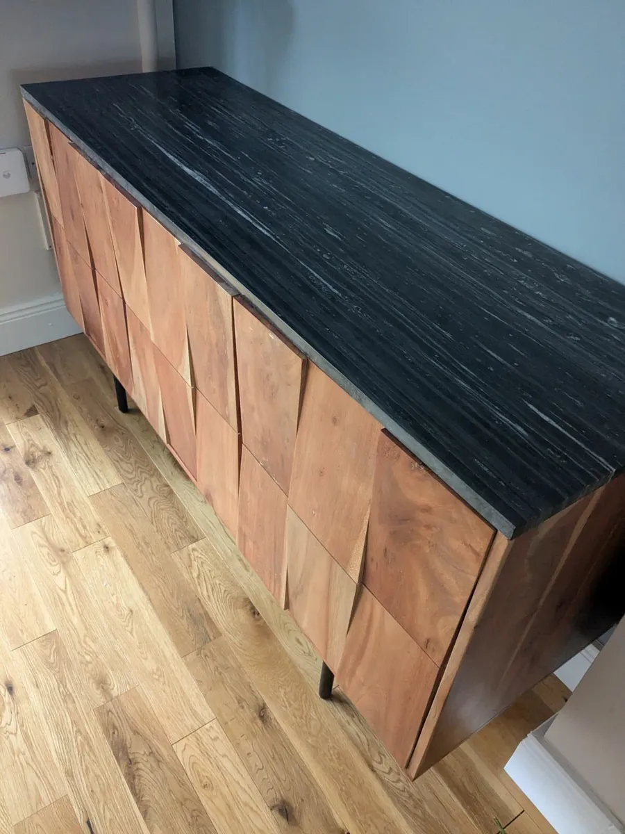 Living room unit - Image 2