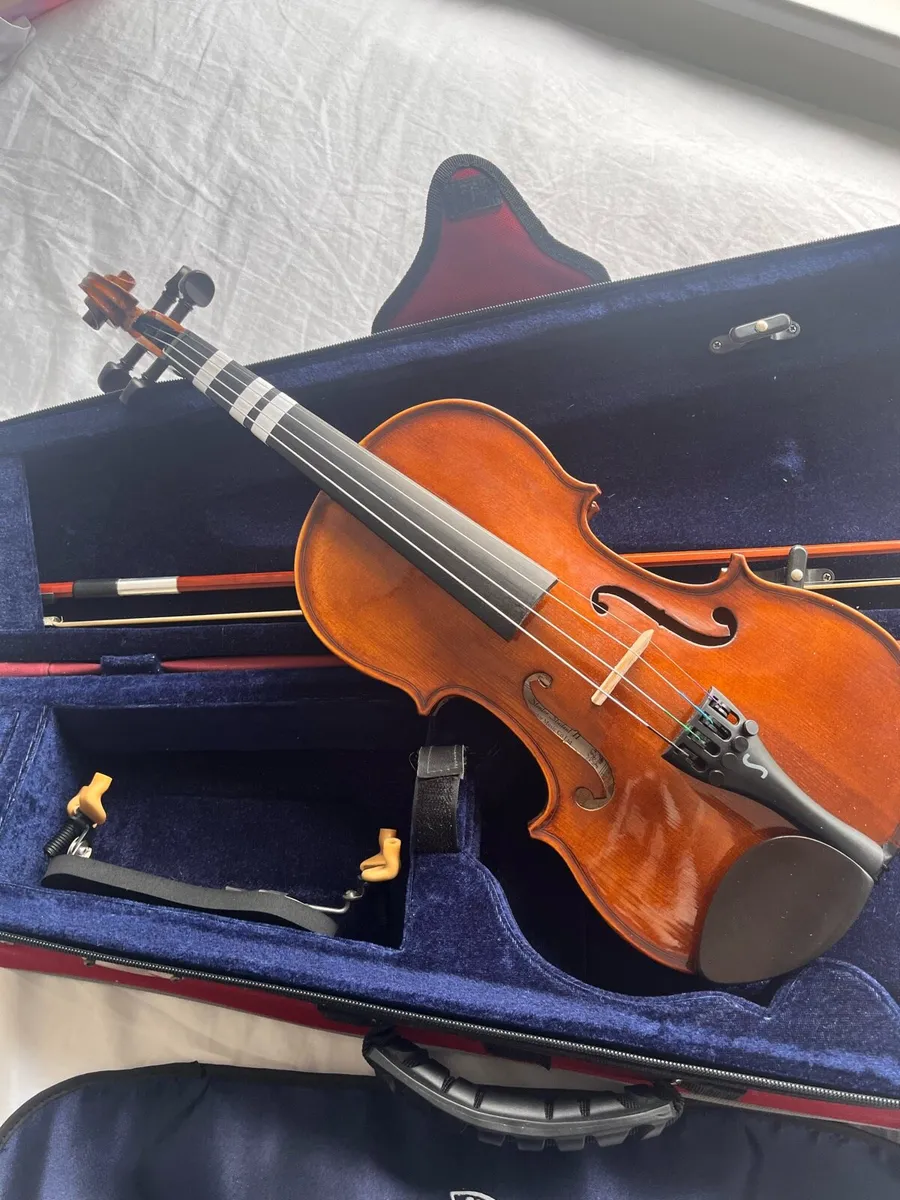 Violin 1/2 size - Image 2