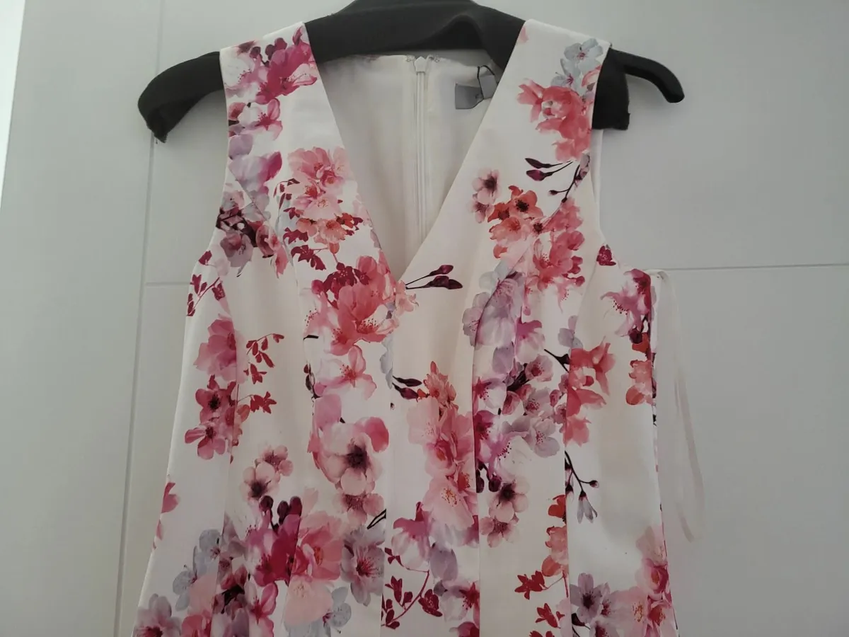 Ladies Coast Dress size 8 - Image 3