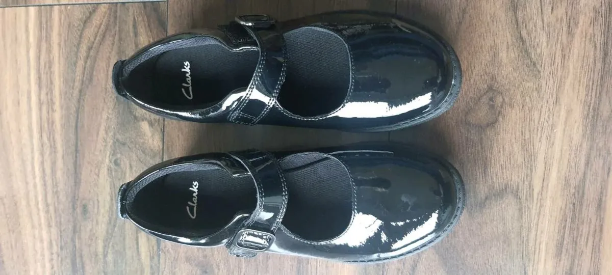 Clarks girl shoes - Image 1