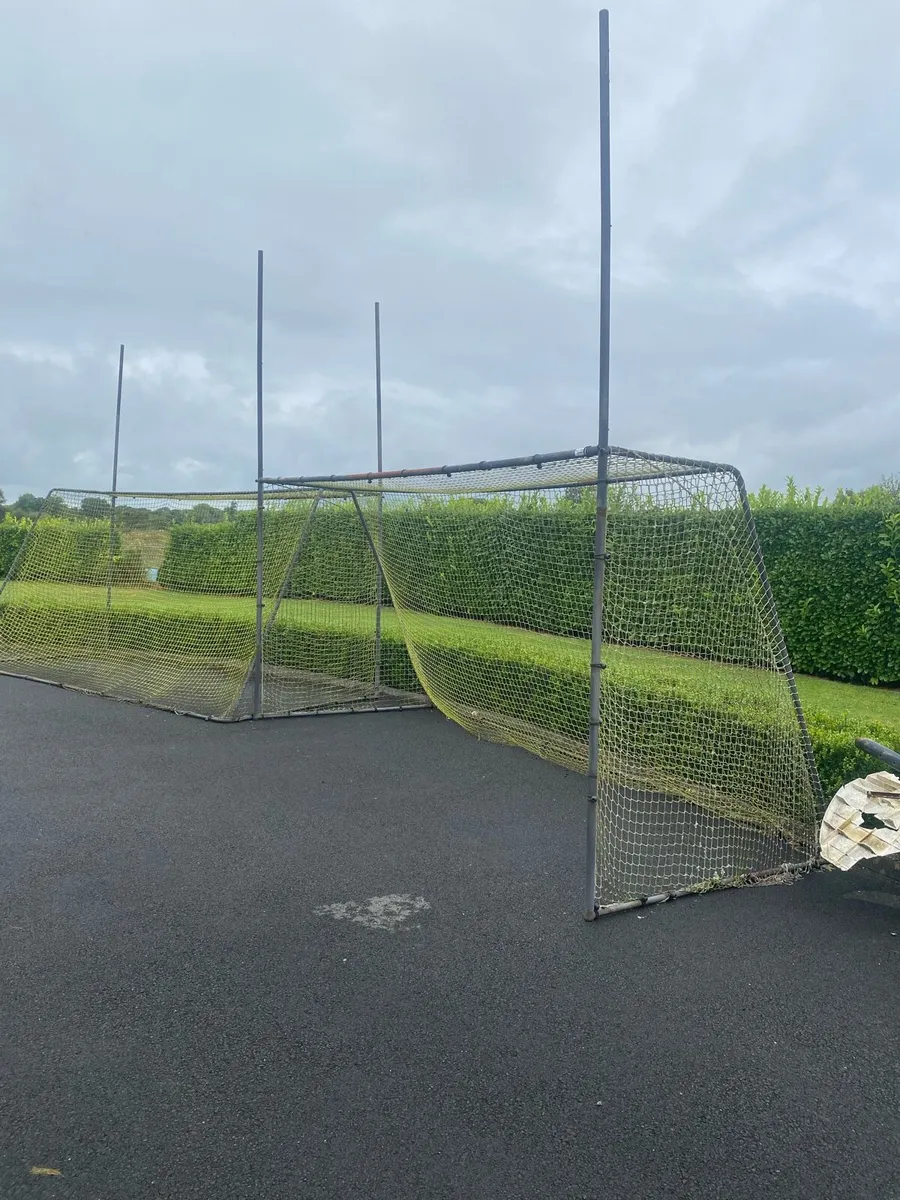 Goal posts - Image 2