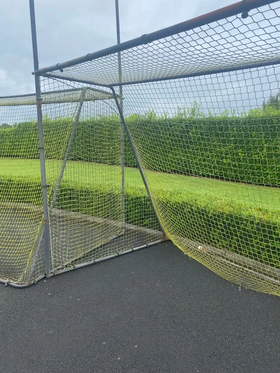 Goal posts - Image 4