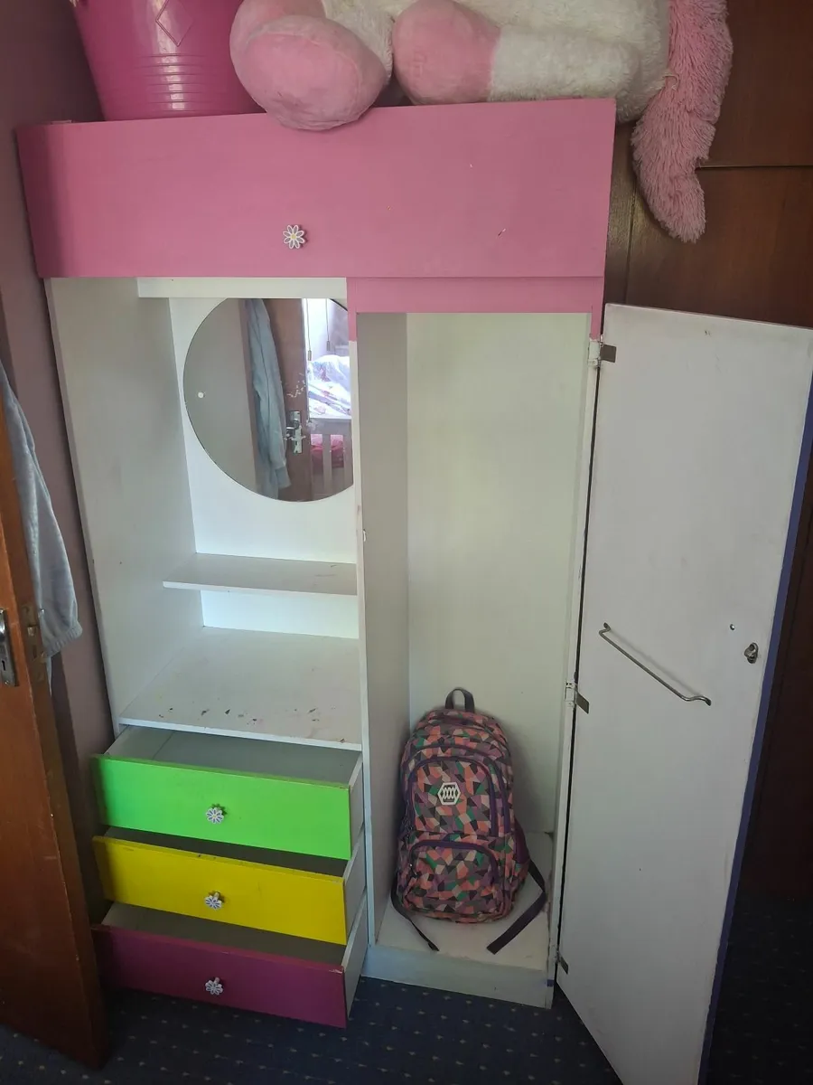 Kids wardrobe - Image 2