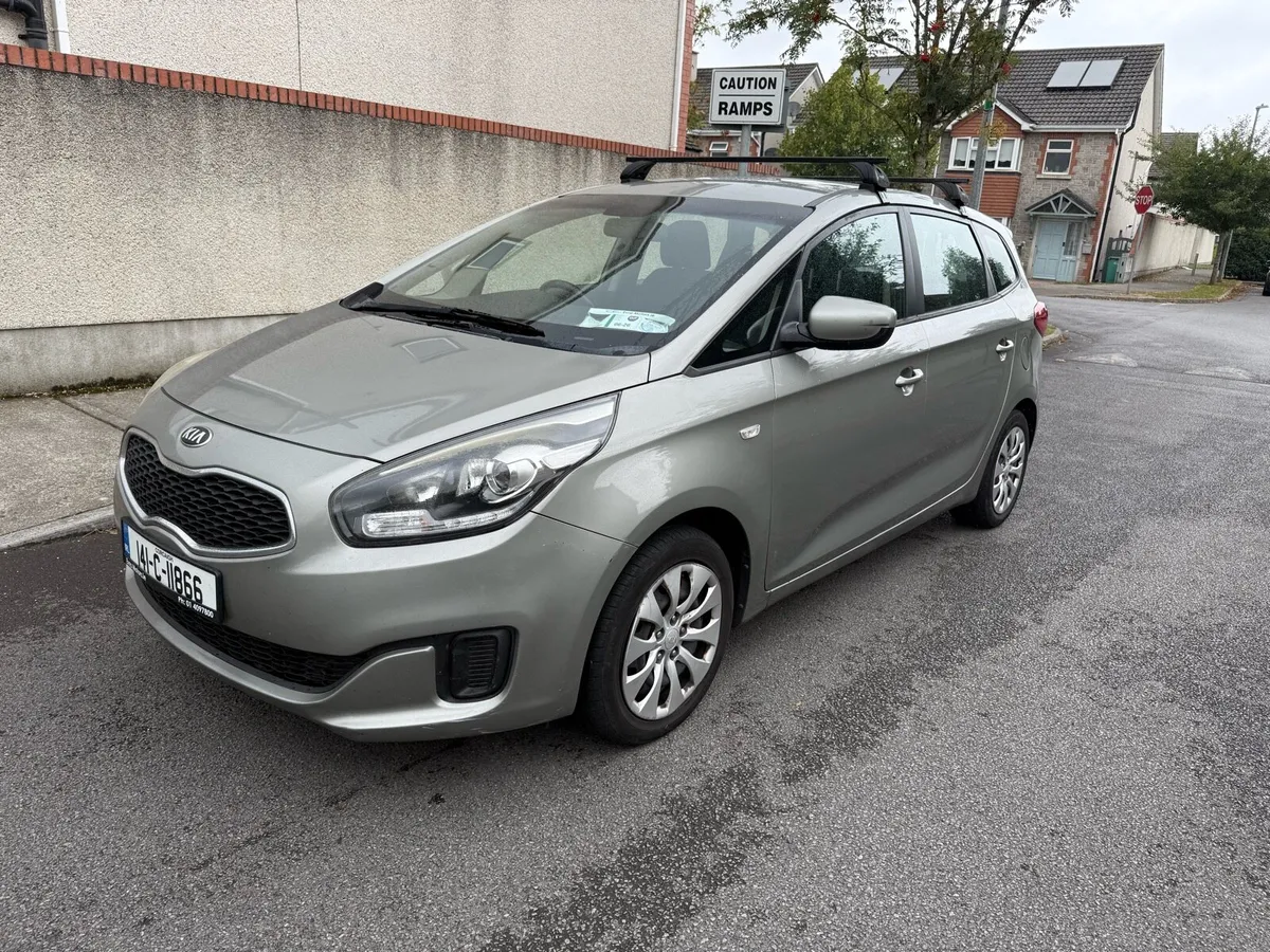 Kia carens 1.6 petrol price €3900 - Image 2