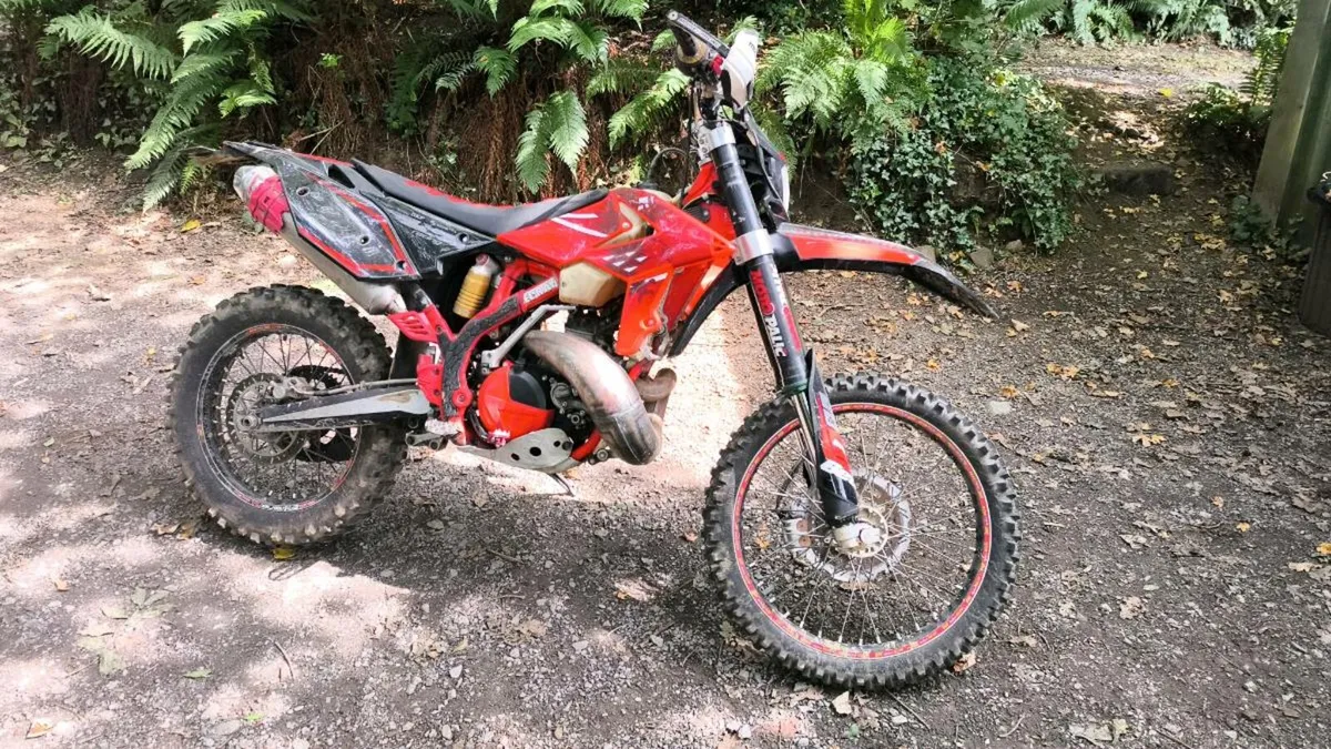 Beta 300RR road reg taxed - Image 1