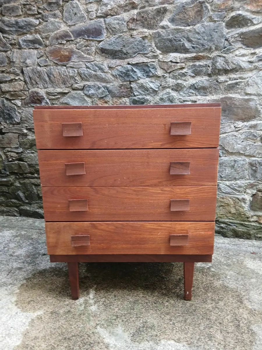 Mid century small teak chest of drawers solid - Image 1