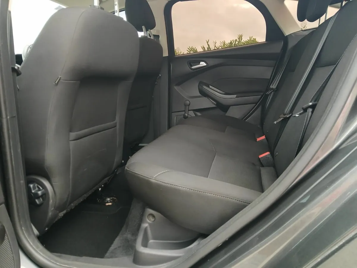 Ford Focus 2015 - Image 2